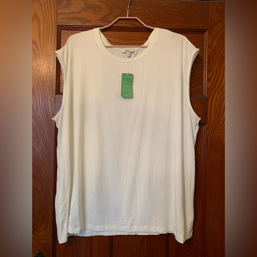 Reitmans Cream Sleeveless Muscle Tee